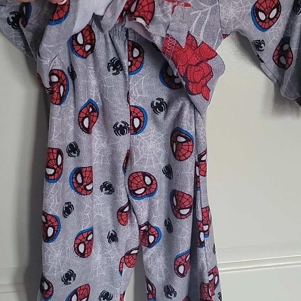 Marvel, boys Spider-Man pajamas 2 piece set, 2T